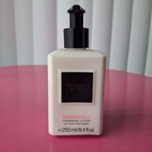Victoria's Secret BOMBSHELL Fragrance Lotion 8.4 fl oz New
